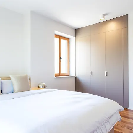 Apartamento Trulyspace - Modernes Am Rathausplatz, Terrasse, Fahrstuhl *